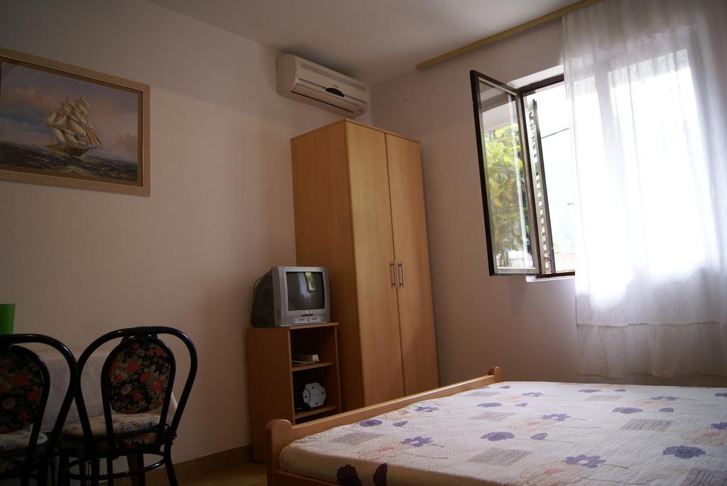 Apartment Kotor-Andrija Jovanovic Room photo
